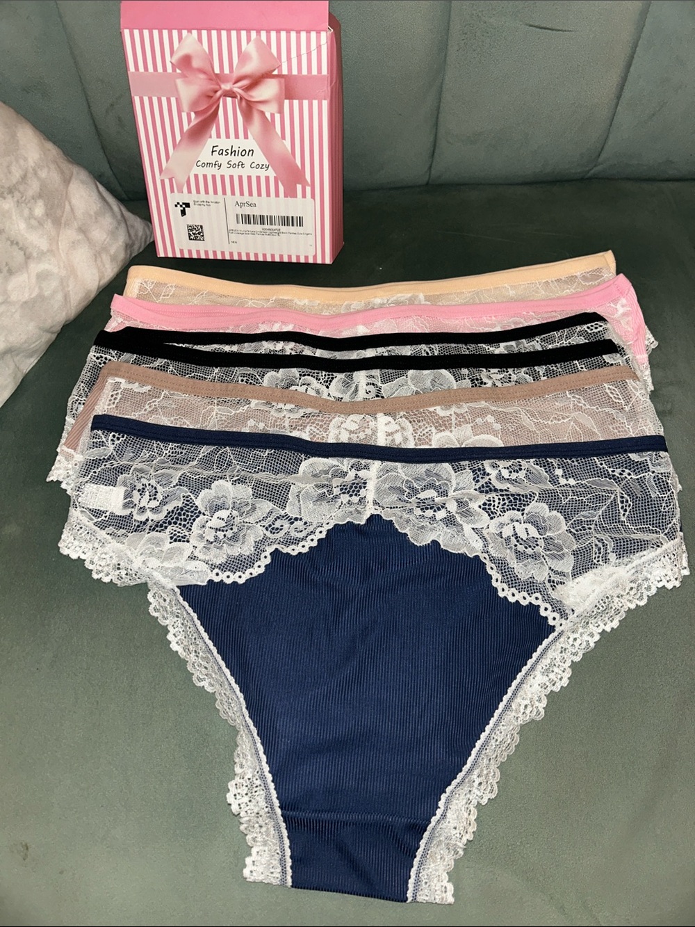 Bean New Lace-Trim Bikini Panties Pack